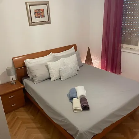 Апартаменты Apartman Robert *