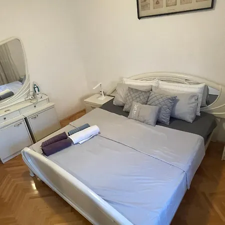 Апартаменты Apartman Robert *