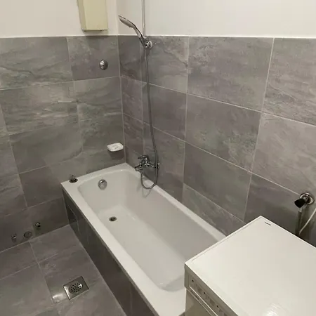 Apartman Robert Апартаменты